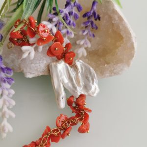 Bracciale corallo rosso naturale con bianche in  argento 925 , gioielli italiani