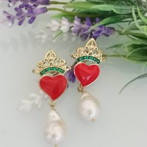 Orecchini  cuore sacro e perle barocche bianche , orecchini ex voto , orecchini barocchi