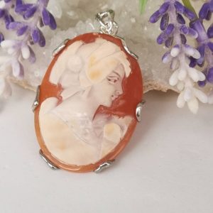 Pendente cammeo conchiglia corniola e argento 925, gioielli italiani