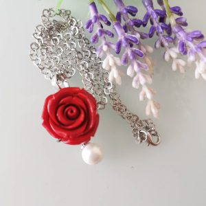 Collana pendente  rosa imitazione corallo rosso e acciaio