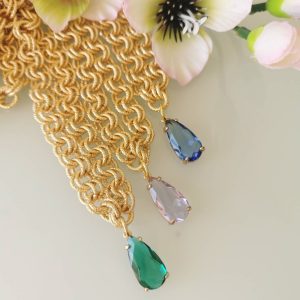 Collana girocollo con pendente goccia cristallo  , collana maxi