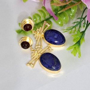 Orecchini Art Deco con pietre dure diaspro e lapislazzuli , orecchini ottone