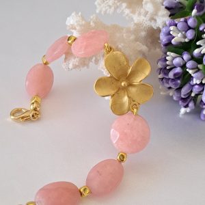 Bracciale pietre dure angelite rosa con fiore ottone dorato