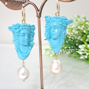 Orecchini cammeo turchese con perle barocche bianche , orecchini argento 925 , gioielli italiani