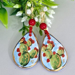 Orecchini goccia ceramica Caltagirone, orecchini perle corallo rosso , orecchini siciliani