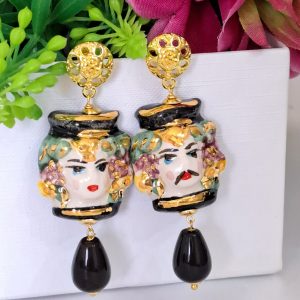 Orecchini teste di moro in ceramica Caltagirone, orecchini goccia pietre agata nera , orecchini siciliani
