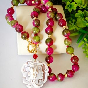 Collana cammeo conchiglia sardonica, pietre dure tormalina watermelon e argento 925 placcato oro, gioielli italiani