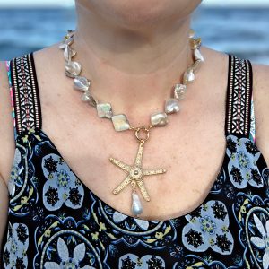 Collana conchiglie madreperla con pendente stella marina, collana girocollo estate