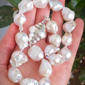 Collana girocollo perle barocche bianche con chiusura in argento 925 ,  gioielli italiani