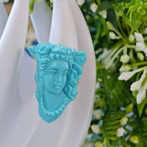 Anello cammeo  pasta di turchese e ottone dorato , anello maxi, gioielli italiani