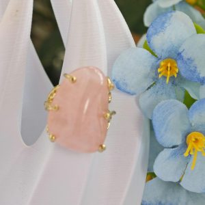 Anello maxi pietre dure pietra quarzo rosa, anello ottone