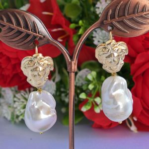 Orecchini perle barocche bianche e teste di moro argento 925 placcato oro, gioielli italiani