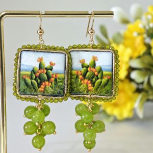 Orecchini piastrelle in ceramica di Caltagirone con pietre agata verde , orecchini siciliani