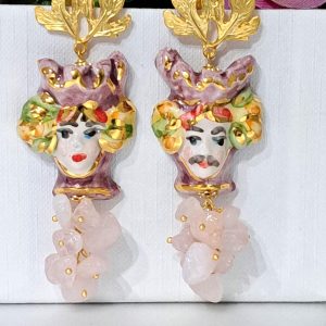 Orecchini teste di moro ceramica Caltagirone e pietre dure quarzo rosa, orecchini siciliani
