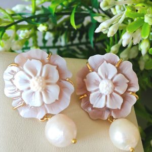 Orecchini  cammeo conchiglia sardonica e perle barocche bianche, orecchini argento 925 , gioielli italiani