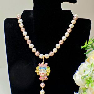 Collana perle bianche e rosa con testa di moro in ceramica di Caltagirone, collana siciliana