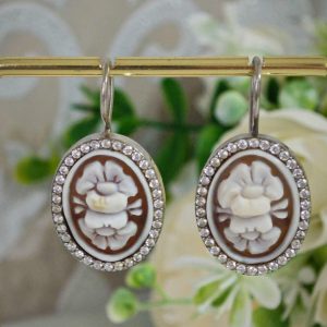 Orecchini  cammeo conchiglia sardonica , orecchini argento con zirconi, gioielli italiani