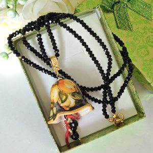 Collana campanella ceramica Caltagirone con pietre onice e corallo rosso mediterraneo, collana siciliana