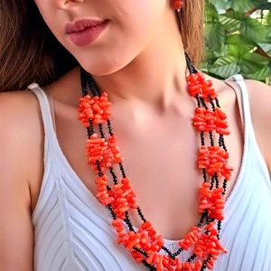 Collana maxi corallo rosso bambù con cristalli neri , collana 4 fili , gioielli italiani