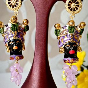 Orecchini ceramica di Caltagirone, orecchini teste di moro con grappolo pietre agata viola, orecchini siciliani