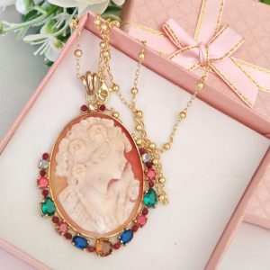 Collana cammeo conchiglia, pietre dure e argento 925 placcato oro , gioielli italiani, cammeo necklace