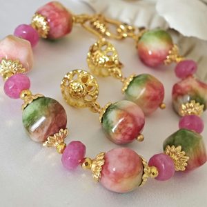 Bracciale con orecchini pietre dure giada , angelite rosa e ottone dorato, set pietre dure giada