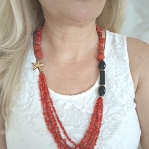 Collana corallo rosso mediterraneo naturale, onice e  argento 925 placcato oro, gioielli italiani