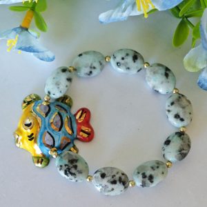 Bracciale pesce ceramica di Caltagirone e pietre diaspro, bracciale siciliano