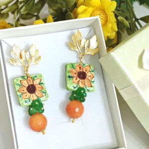 Orecchini piastrelle ceramica Caltagirone, orecchini pietre dure agata arancione e verde , orecchini siciliani