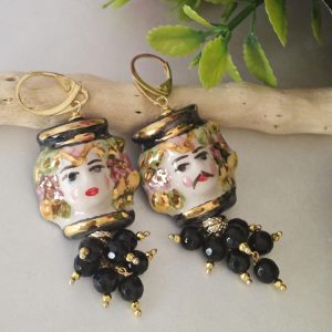 Orecchini ceramica Caltagirone, orecchini grappolo pietre onice nero , orecchini teste di moro siciliani