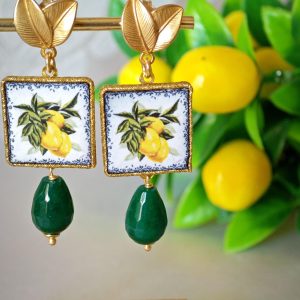 Orecchini piastrelle ceramica di Caltagirone, orecchini goccia giada verde, orecchini siciliani