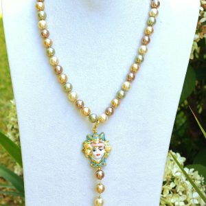 Collana perle verde e marrone con testa di moro in ceramica di Caltagirone, collana siciliana