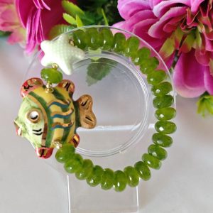 Bracciale pesce ceramica di Caltagirone e pietre peridoto verde , bracciale siciliano