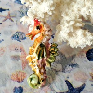 Anello cavalluccio marino ceramica di Caltagirone e ottone, anello siciliano