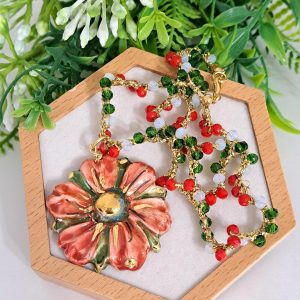 Collana DAISY con fiore in ceramica di Caltagirone e cristalli , collana siciliana