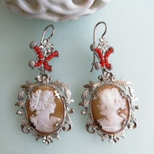 Orecchini cammeo conchiglia originale di Torre del Greco. Orecchini argento. Cammeo sardonico