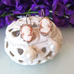 Orecchini cammeo conchiglia originale. Orecchini argento. Cammeo sardonico.