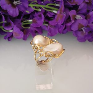 Anello  perla naturale bianca barocca.Anello 2 perle. Anello maxi.Anello argento.