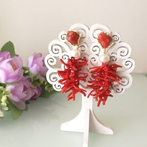 Orecchini corallo rosso naturale del mediterraneo. Orecchini argento.