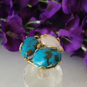 Anello pietra vera di Turchese e perla bianca barocca naturale . Anello   pietre multiple.