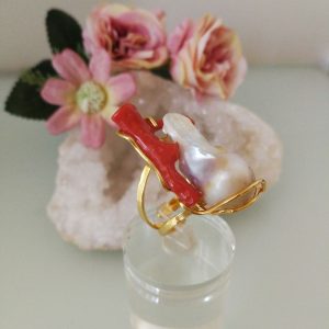 Anello corallo rosso del mediterraneo. Anello perla naturale .Anello argento.