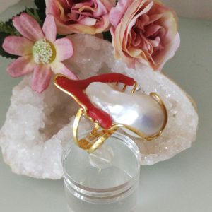 Anello corallo rosso del mediterraneo. Anello perla naturale .Anello argento.