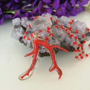 Collana corallo rosso naturale del mediterraneo. Ciondolo ramo corallo rosso naturale del mediterraneo. Ciondolo argento