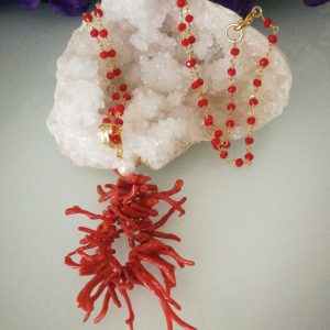 Collana corallo rosso naturale del mediterraneo. Collana ciondolo rametto corallo . Corallo vero.
