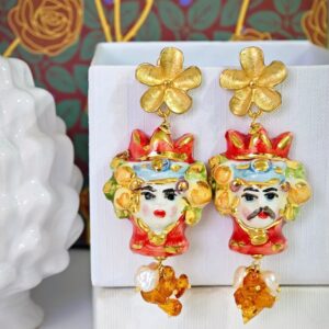 Orecchini teste moro ceramica di Caltagirone , orecchini ambra baltica, orecchini siciliani