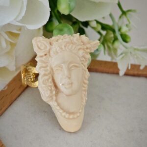 Anello cammeo  pasta di avorio e ottone dorato , anello maxi, gioielli italiani