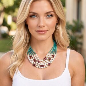 Collana multifilo  perle bianche con pietre dure apatite e agata rossa , gioielli italiani