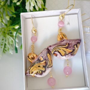 Orecchini borsetta ceramica di Caltagirone, pietre quarzo rosa e coccinelle argento 925 placcato oro,orecchini siciliani