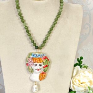 Collana testa di moro in ceramica di Caltagirone, pietre dure giada verde , collana siciliana girocollo