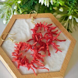 Orecchini corallo rosso e argento placcato oro, orecchini pendenti, gioielli italiani